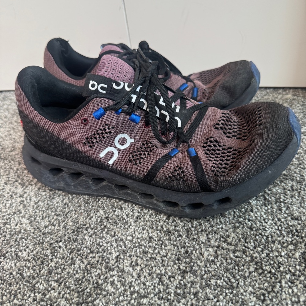 On Cloudstratus Men’s Running Shoes Size 9.5 Black Purple - Read - Picture 1 of 8